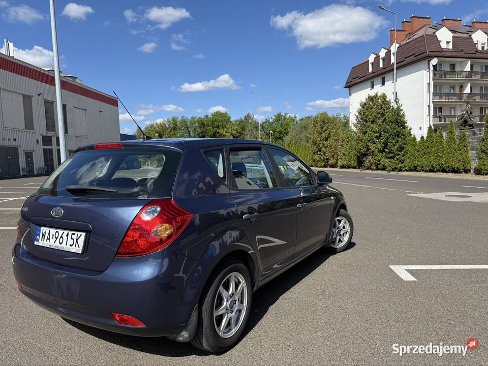 Kia Ceed 14 Benzyna 110 Niski przebieg 108k wspomaganie kierownicy Warszawa sprzedam