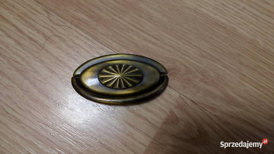 Stare uchwyty do mebli 4 sprzedam