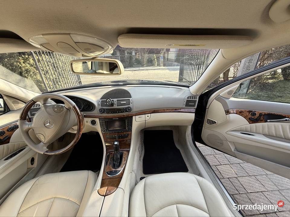 Mercedes w211 e500 m113 przyciemniane szyby Klasa E Częstochowa