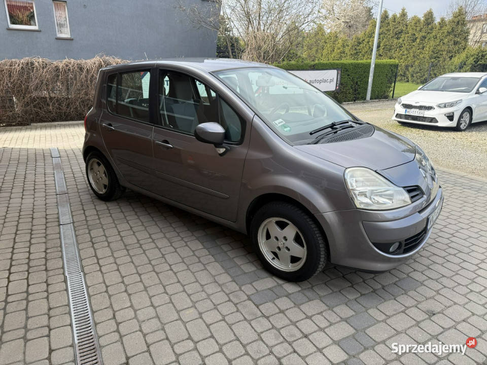 Renault Modus 12 101 Klimatyzacja wielofunkcyjna kierownica Orzech