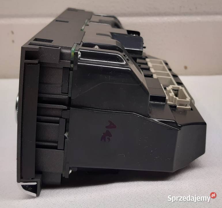 PANEL KLIMATYZACJI AUDI A6 C6 4F1820043J Mielęcin