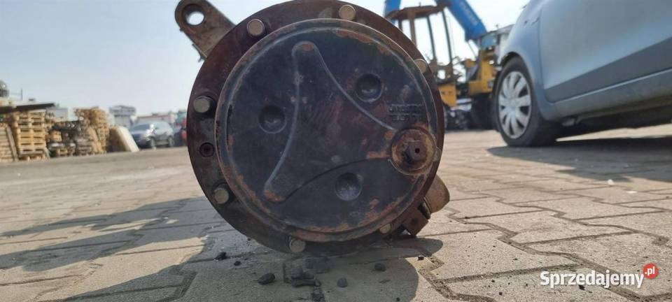 OŚ PRZEDNIA MOST AGROTRON 135 ZF AS 2045 AS2045