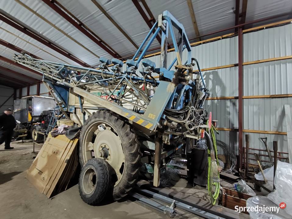 Opryskiwacz polowy Evrard E3300 uszkodzony Zaczepiane wielkopolskie Lubasz