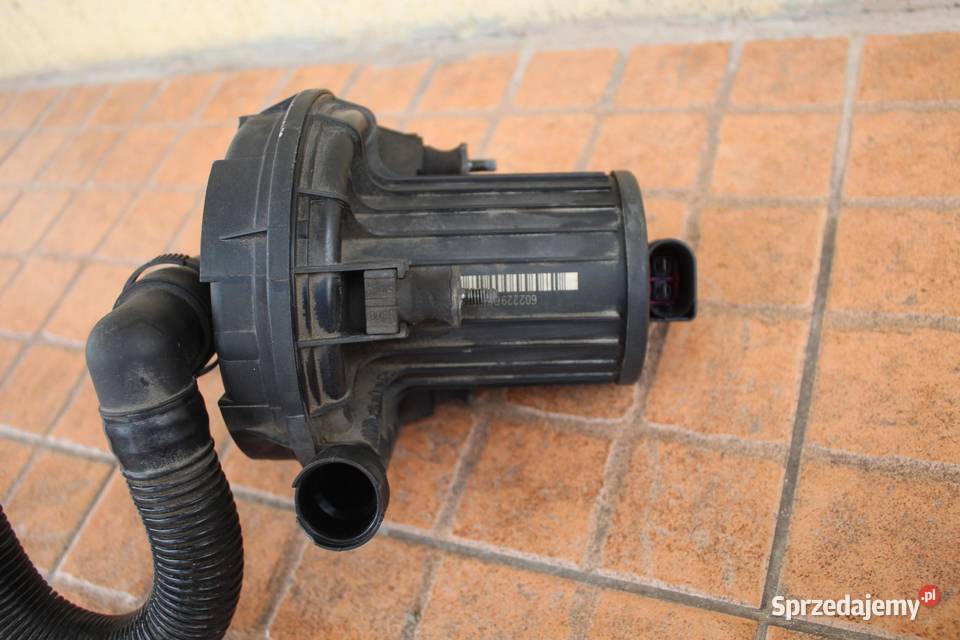 POMPA POWIETRZA WTÓRNEGO VW GOLF V 16 06A959253B Powietrza