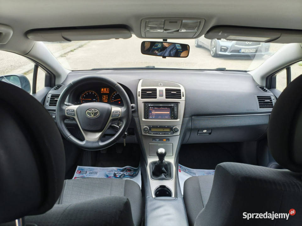 Toyota Avensis Bezwypadkowy kamera navi dok Janów Lubelski