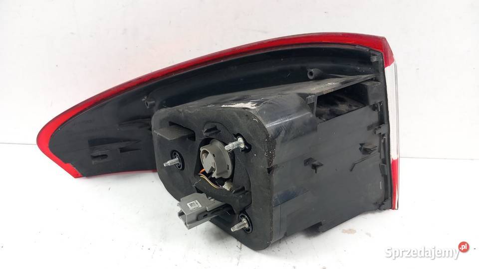 FORD MONDEO MK4 LIFT HB LAMPA TYŁ PRAWA wielkopolskie Zbierkowo