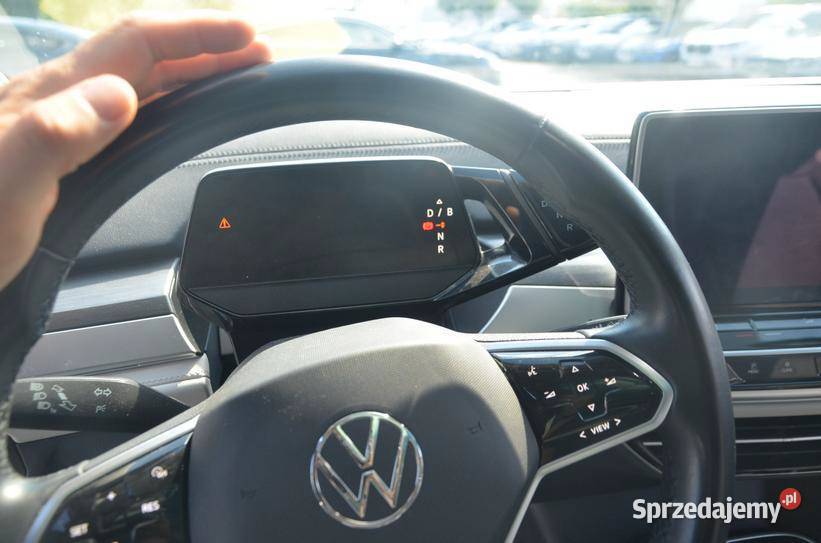 VOLKSWAGEN ID6 2022 EE 204 Warszawa