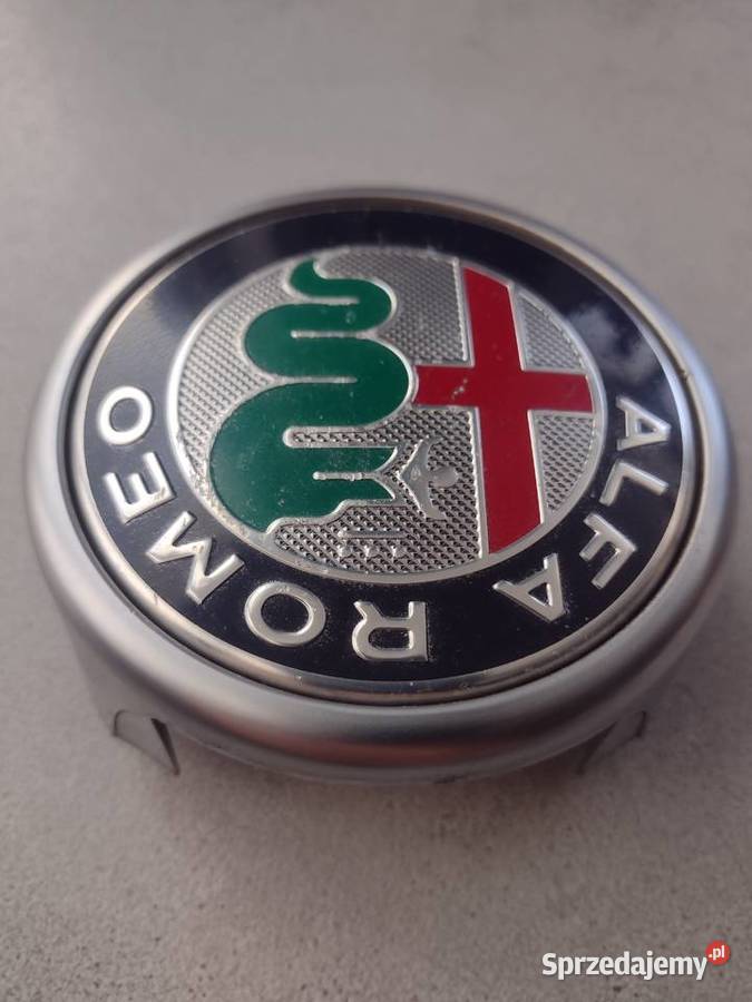 Znaczek Emblemat Logo ALFAROMEO 13051935 osobowe