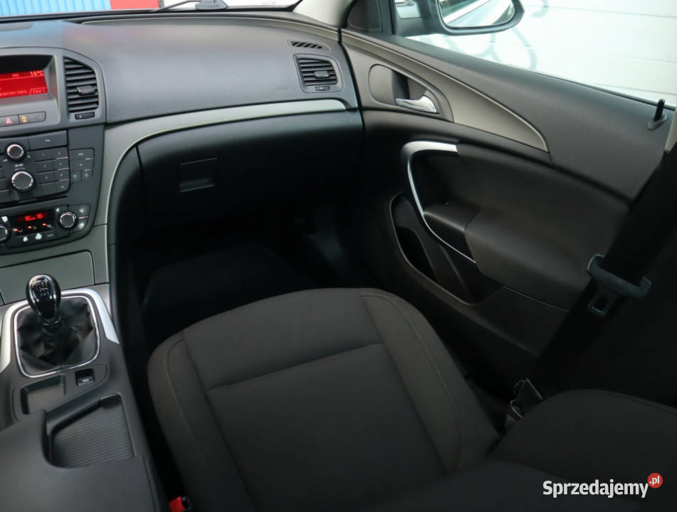 Opel Insignia 18 Łódź