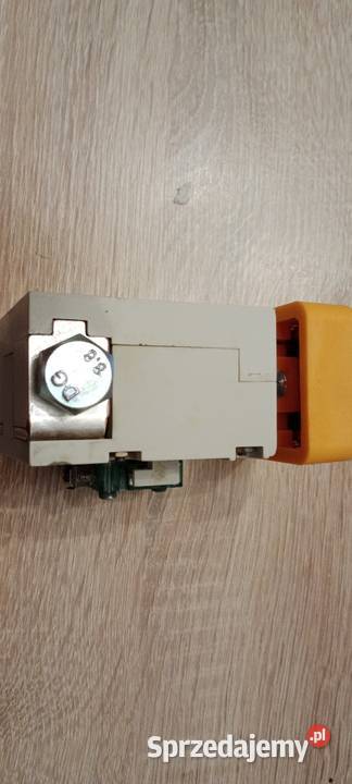 Wyłącznik awaryjny bezpieczeństwa jungcheinrich Kadłub