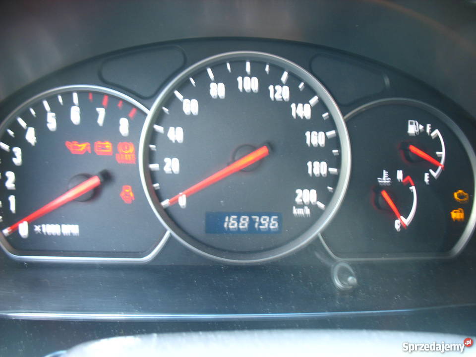 Sprzedam samochód terenowy Suzuki grand Vitara pierwszy właściciel Suchedniów