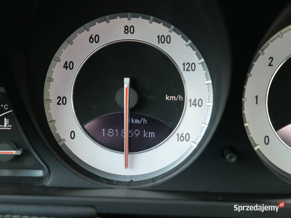 MercedesBenz Klasa SL R230 SL550 387 FV23 Turza Śląska