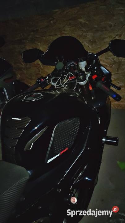 Suzuki GSXR 1000 K6 sportowy Pacanów