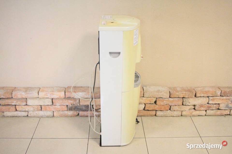Dystrybutor wody COOLER CW929C Góra