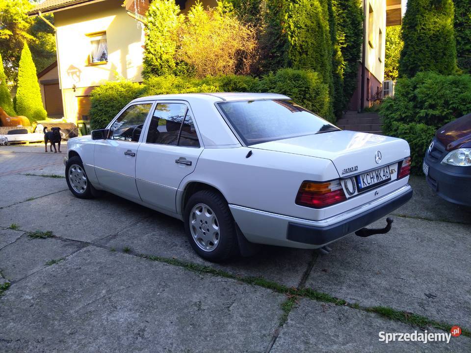 Mercedes W124 Szeroka listwa 30D automat 225 sprzedam