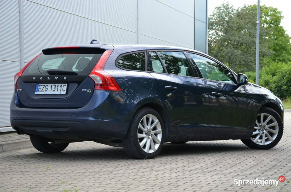 Volvo V60 Zarejestrowane 16D2 Navi StartStop 1600cm3 Kutno