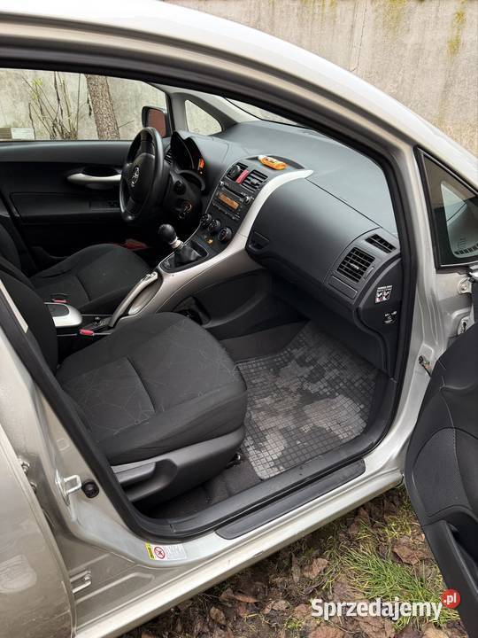 Toyota Auris Rok produkcji 2009