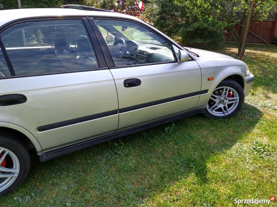 Honda Civic VI sedan 15vtec 114 nrozrząd opłaty szyberdach Ostrowiec Świętokrzyski