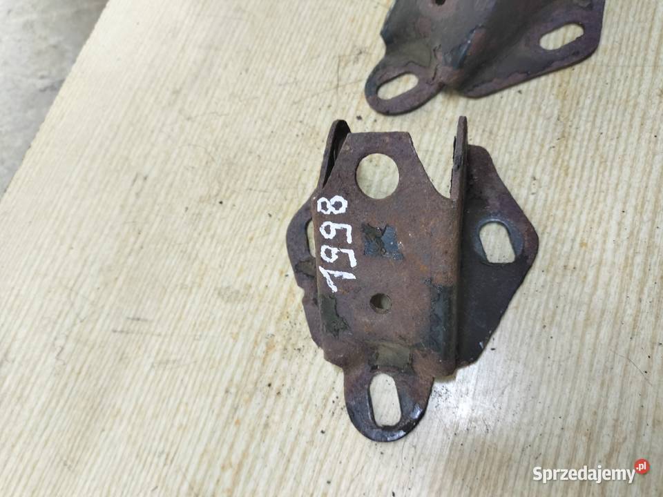 Wspornik wahacza tył Fiat 126p osobowe Pozostałe Łubno