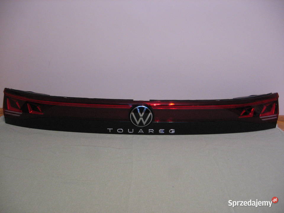 760945307E VW Touareg Tylna lampa blenda tylnej