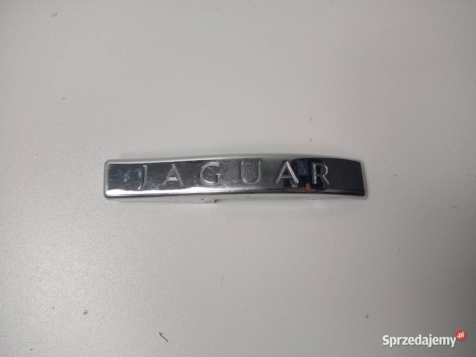 LISTWA ZNACZEK EMBLEMAT CHROM PRAWY TYŁ JAGUAR osobowe Nowy Tomyśl