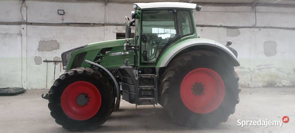 Traktor FENDT 828 Vario Herburtowo