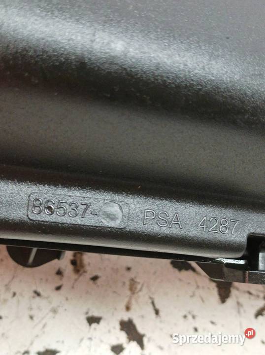 OBUDOWA FILTRA POWIETRZA V758368180 16 THP VTI Rok produkcji 2012 Motoryzacja