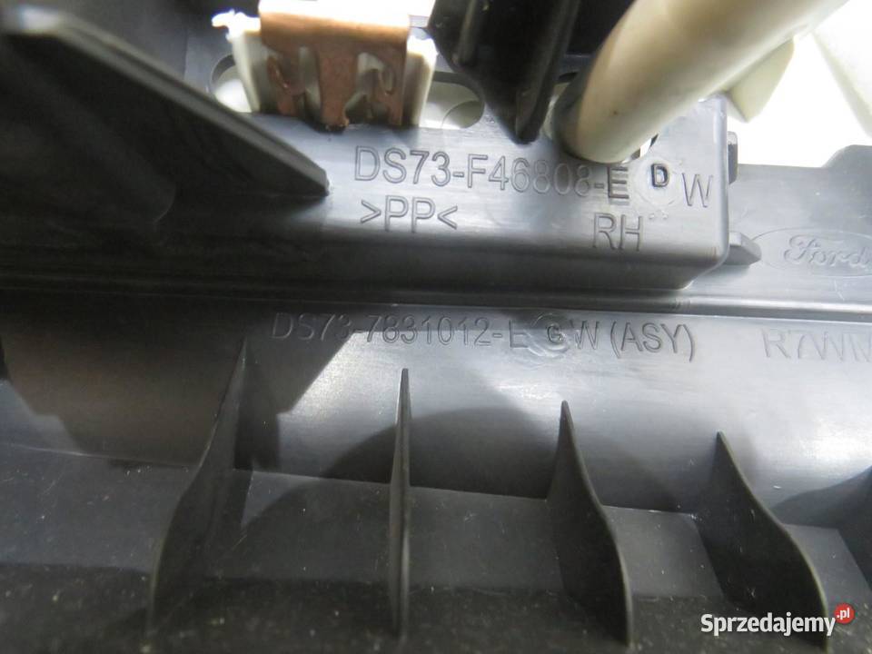 OSŁONA SŁUPKA PRAWY TYŁ MONDEO MK5 HB SEDAN lubelskie