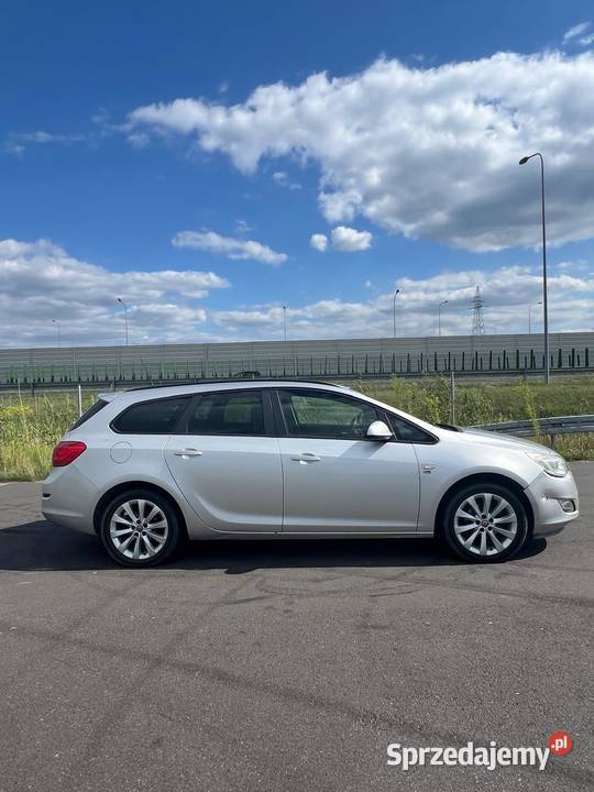 Opel Astra J 14 140 koni 150 Jahre BEZWYPADKOWY Trzcielin