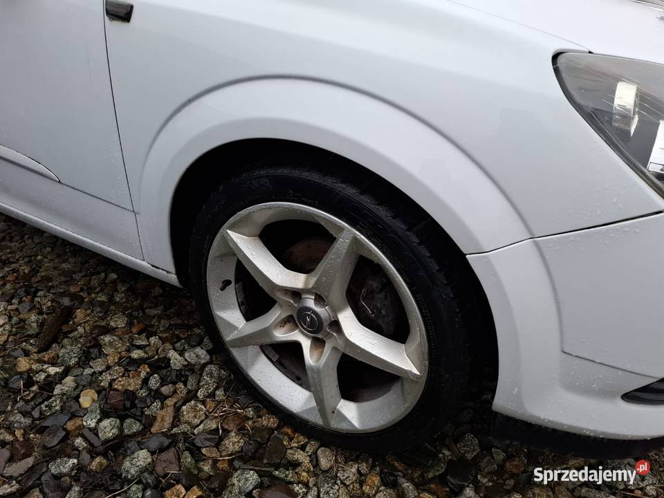Opel Astra GTC 17 CDTI światła do jazdy dziennej Piotrków Trybunalski