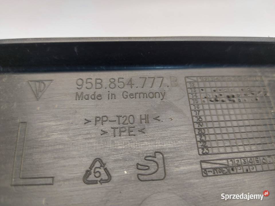 PORSCHE MACAN S 95B Osłona błotnika przód lewa osobowe