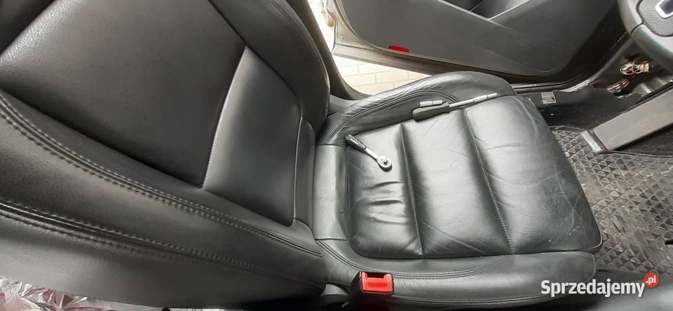 Fotele kanapa czarna Skóra isofix VW Tiguan Fotele i kanapy Nisko sprzedam