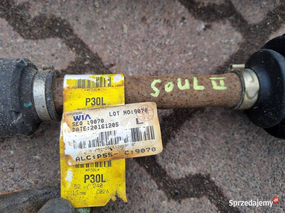 PÓŁOŚ LEWA KIA SOUL II 16i BENZYNA PÓŁOŚ SOUL II osobowe sprzedam