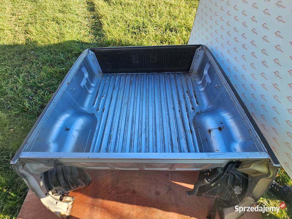 MITSUBISHI L200 07r paka skrzynia Kielce