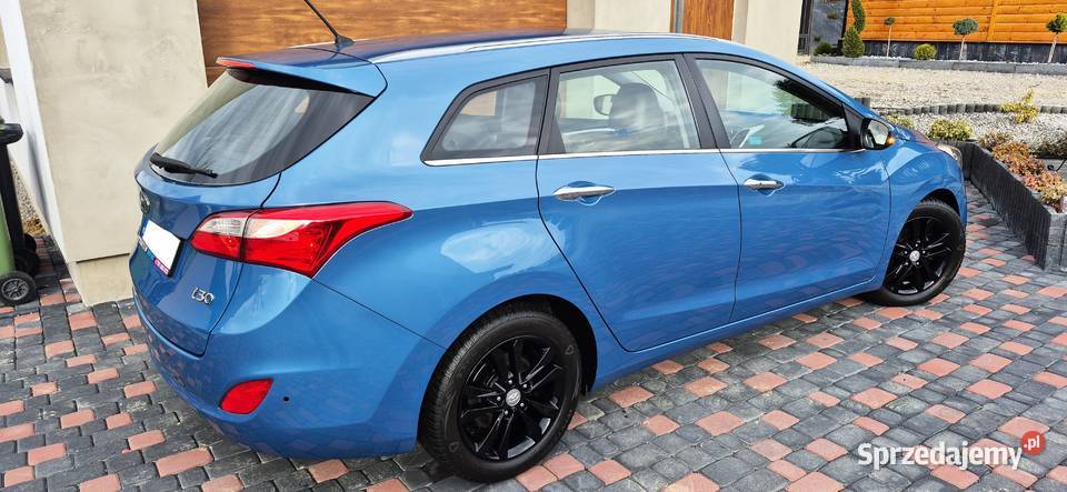 HYUNDAI I30 16 BENZYNA KEYLESS SKÓRY LED 2x PDC i30 Tarnów