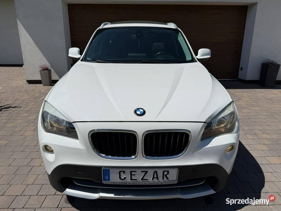 BMW X1 20 XDrive 177 automat kamera navi biały