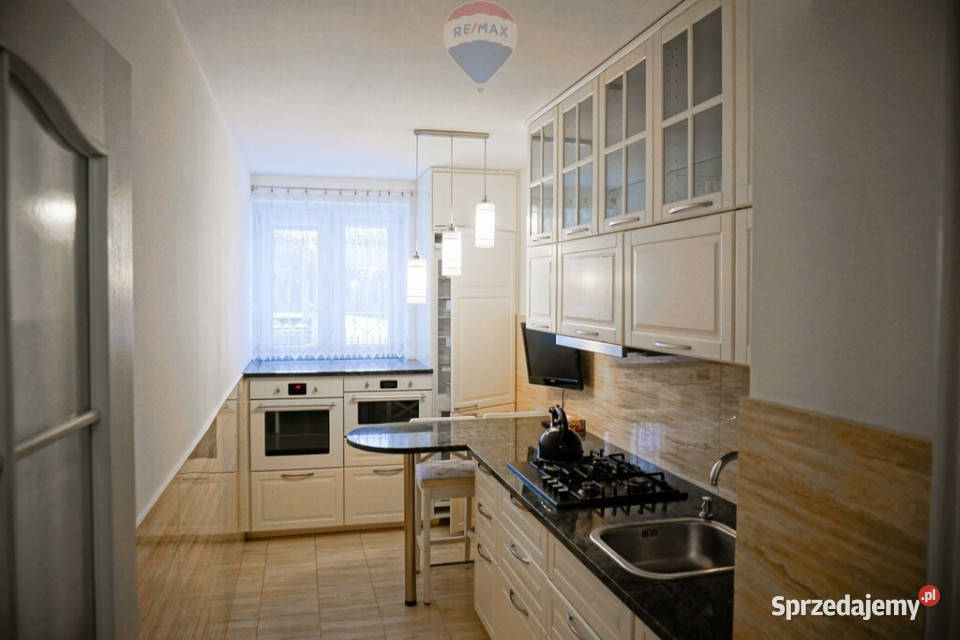 Przestronne 3 pokoje z parkingiem Mokotów Stegny balkon Wynajem Nieruchomości mazowieckie