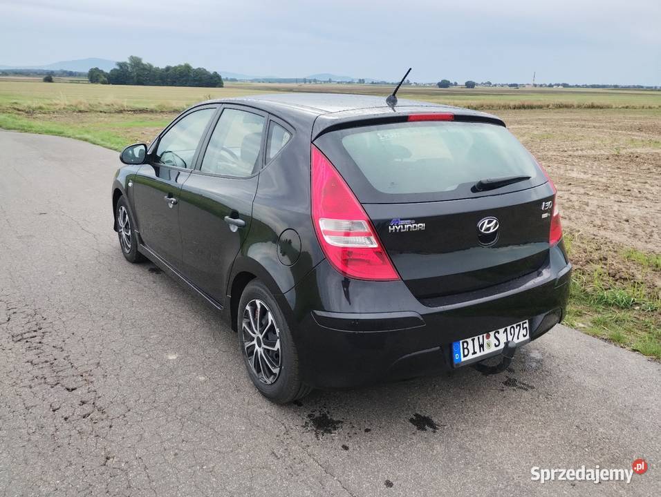 Hyundai i30 14 benzyna 2011 przebieg 168 Rok produkcji 2011 i30 Świdnica Polska