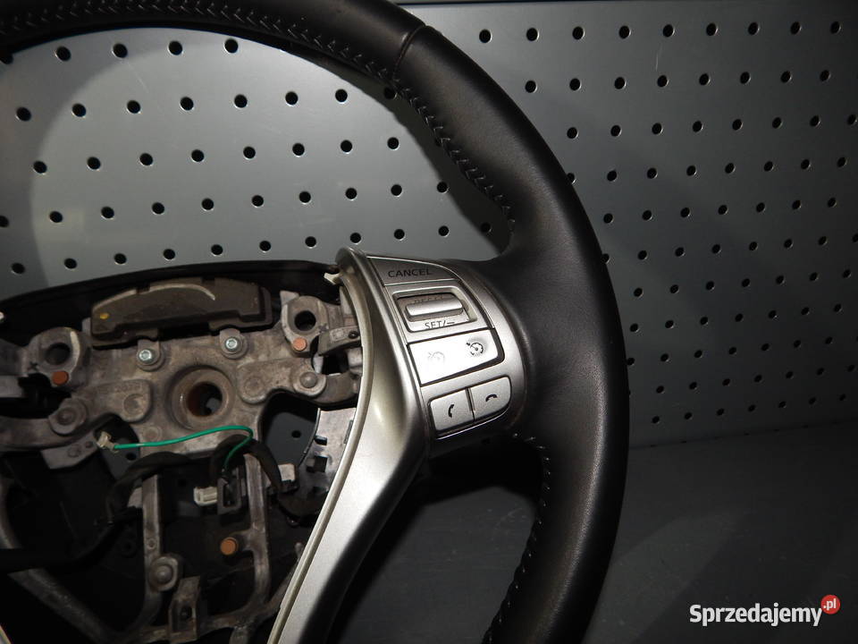 KIEROWNICA SKÓRZANA SKÓRA MULTIFUNKCJA NISSAN osobowe Wyposażenie wnętrza mazowieckie