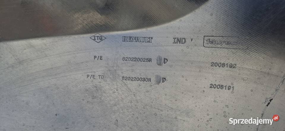 DACIA DUSTER I ZDERZAK PRZÓD PRZEDNI ORYGINAŁ Motoryzacja Bieleń sprzedam