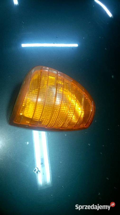 kierunkowskaz prawy mercedes w123 Szprotawa
