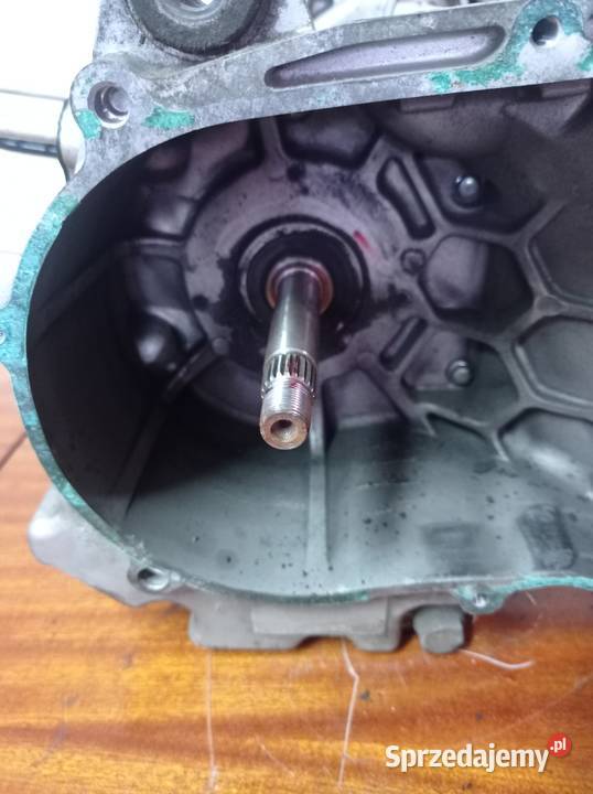 Silnik niekompletny SYM 250 skuter Łubno