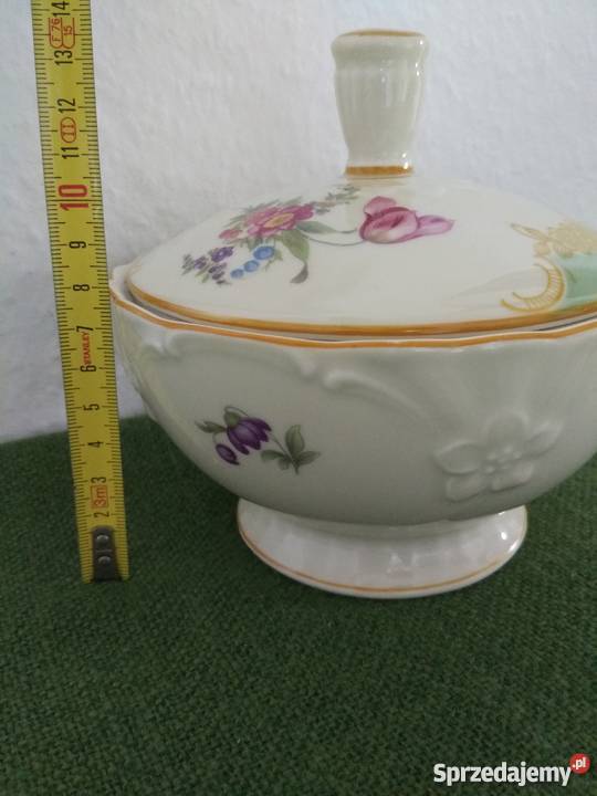 Bomboniera sygnowana porcelana ecru Gorlice