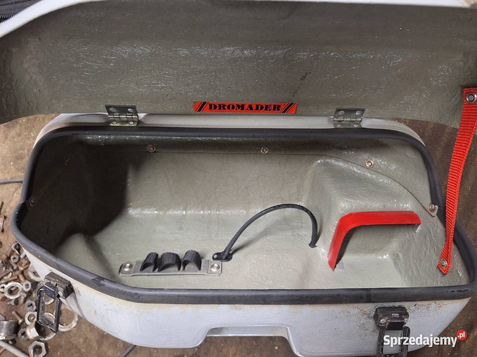 Kufer Dromader do Polonez FSO Caro kuferek do Rawa Mazowiecka