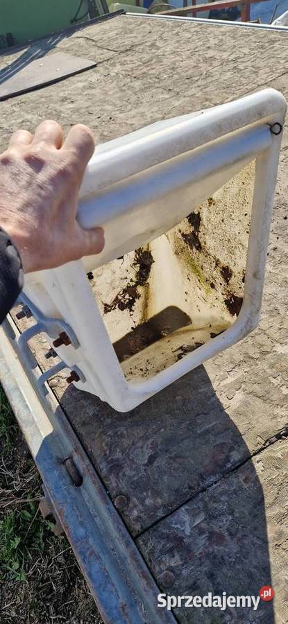 Karmidelko pasnik koryto cielat owiec Kowalewo Pomorskie