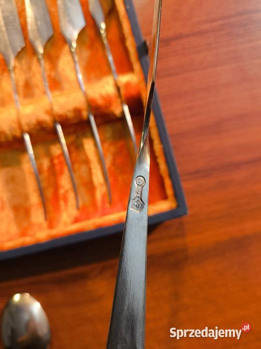 Komplet 18 sztućców okres PRL