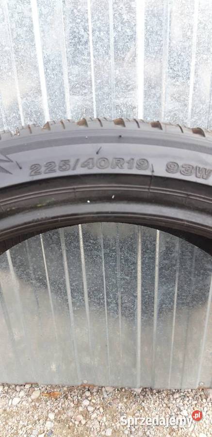 225 40 r19 Bridgestone