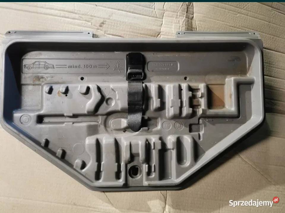 Schowek na narzędzia BMW E34 sedan śląskie Żory sprzedam