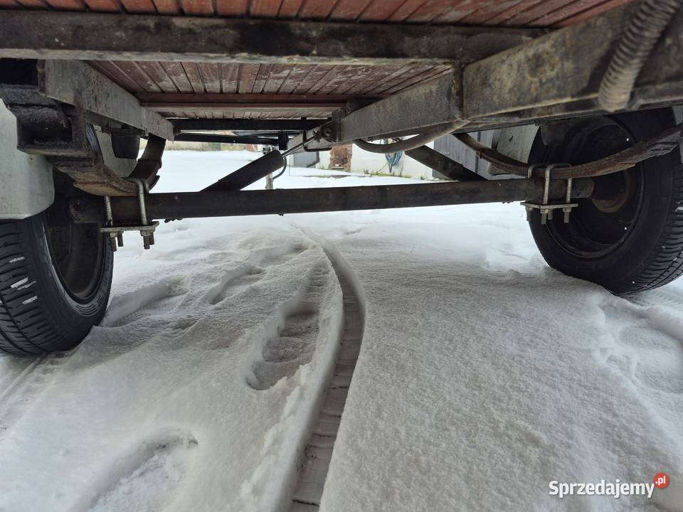 Przyczepka samochodowa na resorach 750 Milin