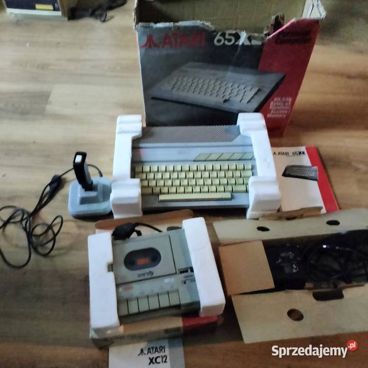 Atari 65xe komplet Pozostałe Pabianice